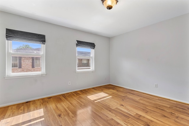 14333 Memorial Dr Unit 44, Houston, TX 77079 - unfurnished room featuring light wood-style flooring