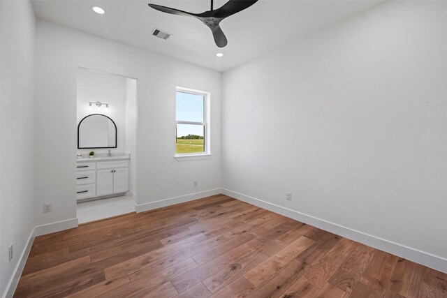 413 Chuckwagon Trl, Angleton, TX 77515 - photo 35