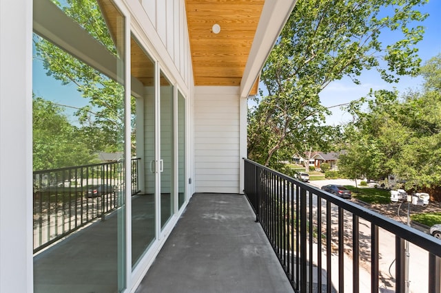324 Aurora St, Houston, TX 77008 - view of balcony