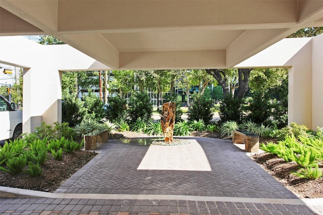 5001 Woodway Dr Unit 1704, Houston, TX 77056 - view of patio
