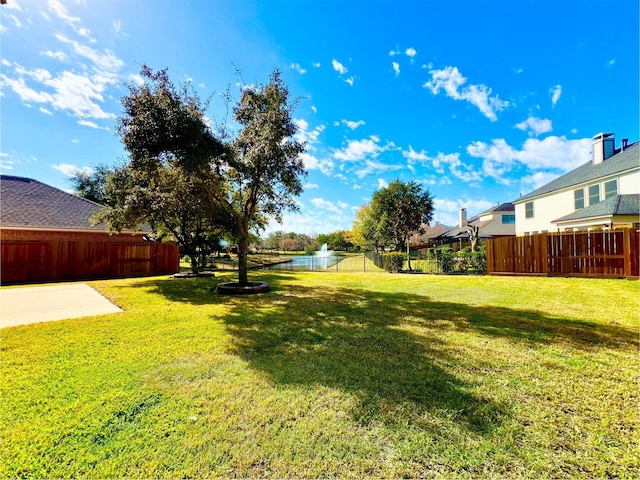 22 Crestview Trl, Houston, TX 77082 - fenced backyard with a patio