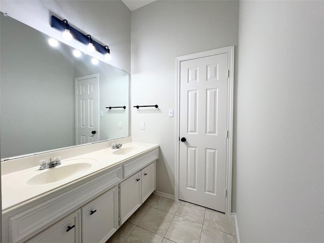 22 Crestview Trl, Houston, TX 77082 - full bath featuring double vanity and baseboards
