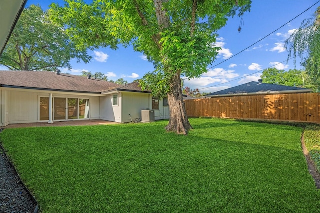 7807 Ella Lee Ln, Houston, TX 77063 - view of yard with a patio