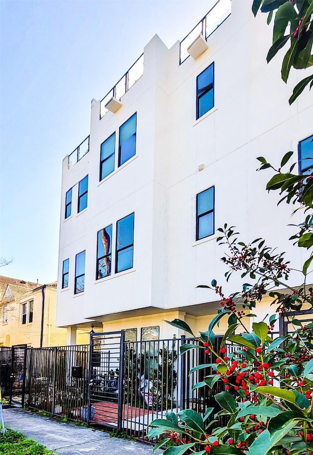1767 Michigan St, Houston, TX 77006 - view of building exterior