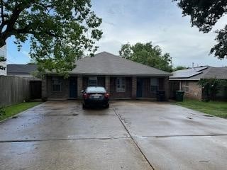 3629 Lydia St Unit A, Houston, TX 77021 - ranch-style home with driveway