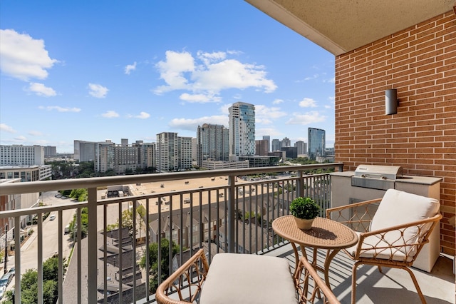 2207 Bancroft St Unit 1104, Houston, TX 77027 - balcony featuring a view of skyline