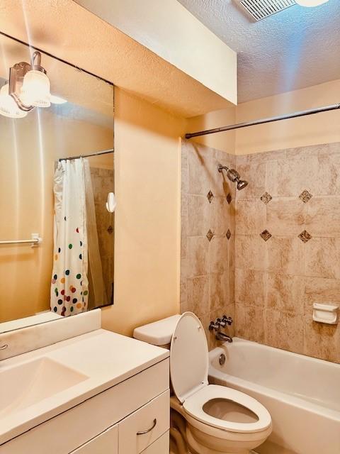 7900 Westheimer Rd Unit 143, Houston, TX 77063 - full bathroom with vanity and shower / bathtub combination with curtain