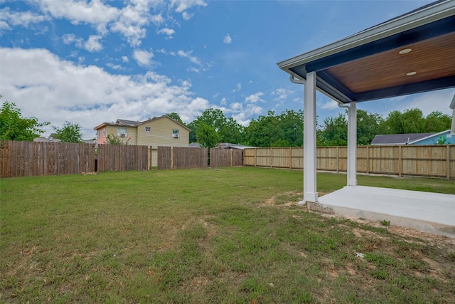 515 Briarcliff Dr, Houston, TX 77076 - fenced backyard featuring a patio