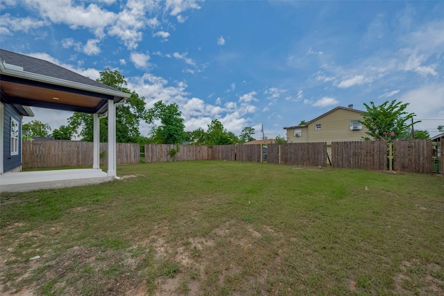 515 Briarcliff Dr, Houston, TX 77076 - fenced backyard with a patio