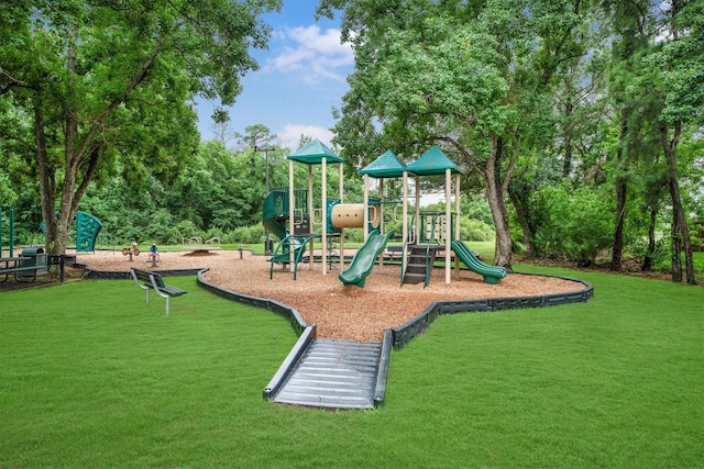 2110 Trailing Vine Rd, Spring, TX 77373 - communal playground featuring a yard