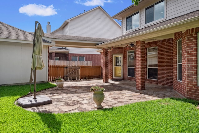 13826 Swan Hollow Ln, Houston, TX 77041 - view of patio featuring a gate