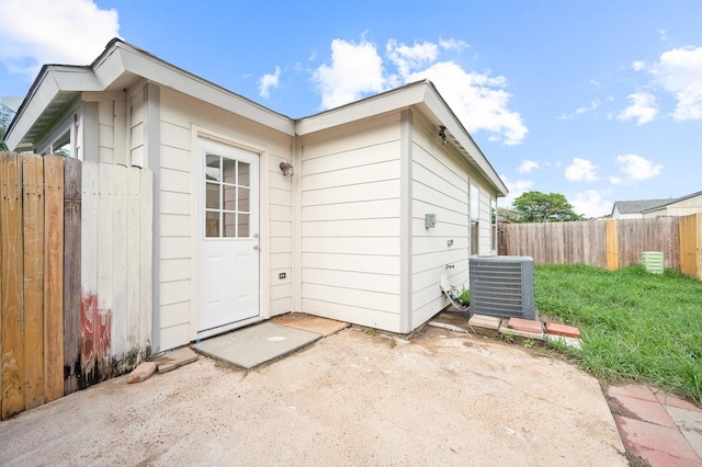 18935 Remington Bend Dr, Houston, TX 77073 - view of outdoor structure with a fenced backyard
