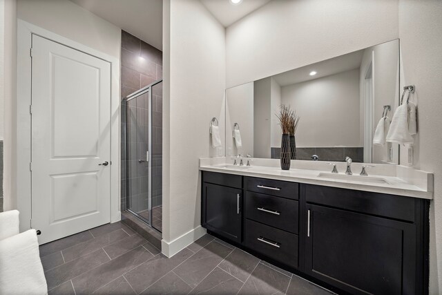 3929 Tulane Oak Dr, Houston, TX 77018 - full bathroom featuring double vanity and a shower stall