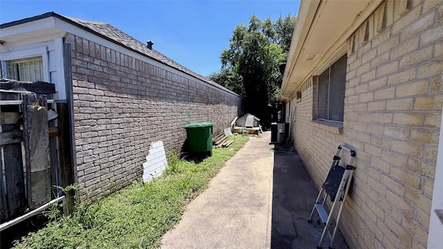 9518 Langdon Ln, Houston, TX 77036 - view of property exterior with brick siding