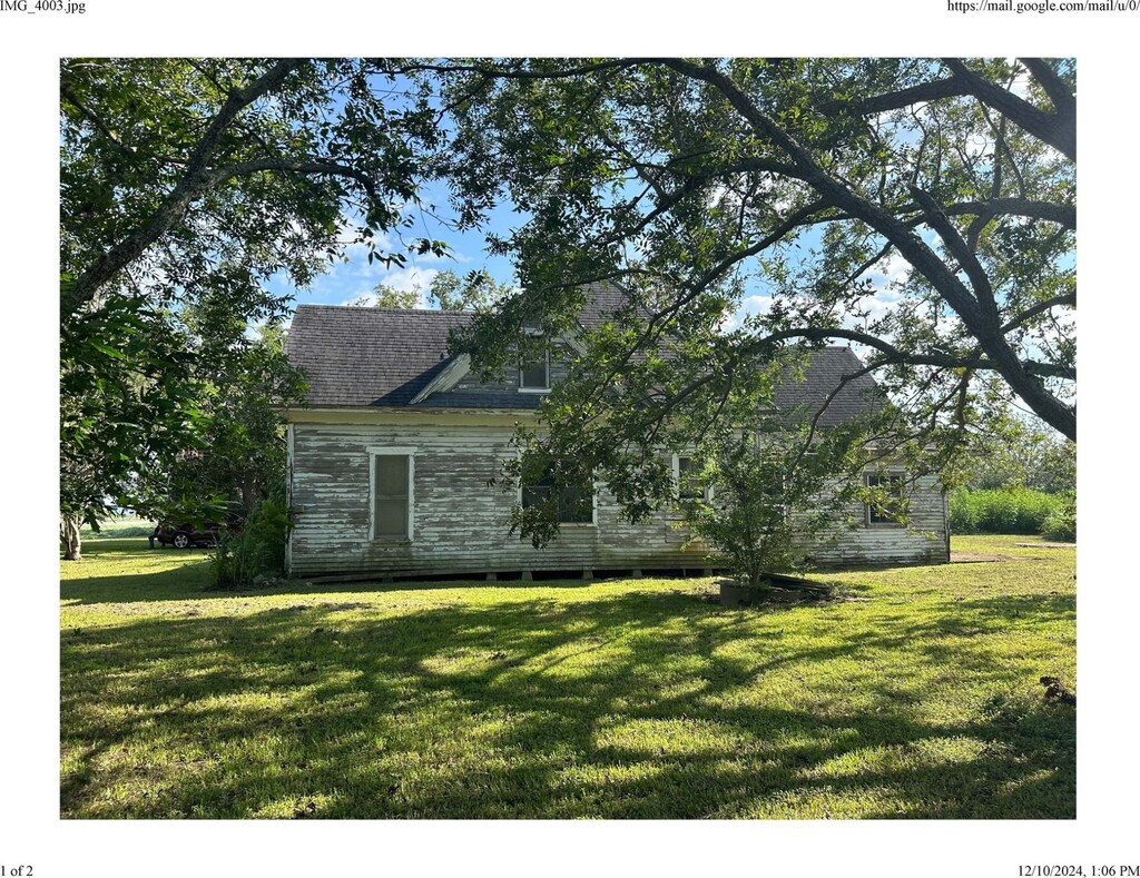23378 State Highway 35 S, Palacios, TX 77465 - photo 1