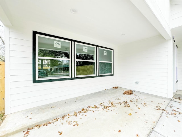 11514 Courtshire Rd, Houston, TX 77076 - view of patio / terrace