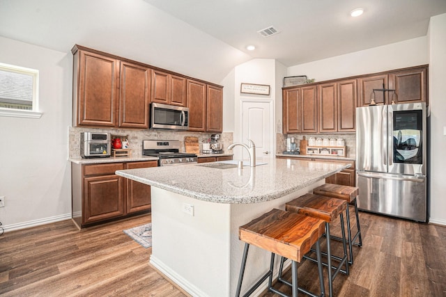 1221 Bowen Dr, League City, TX 77573