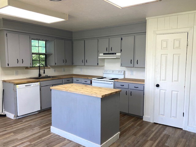 1861 County Road 1333, Liberty, TX 77575 - photo 8