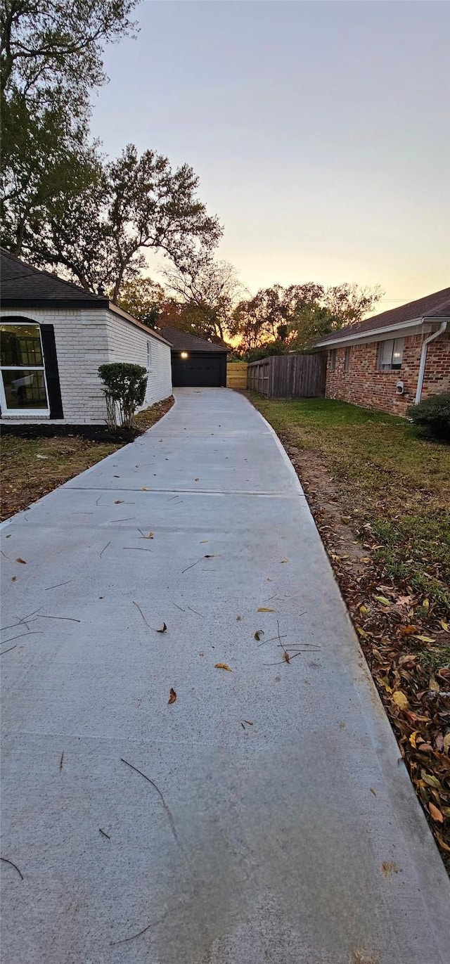 18630 Prince William Ln, Houston, TX 77058 - photo 3