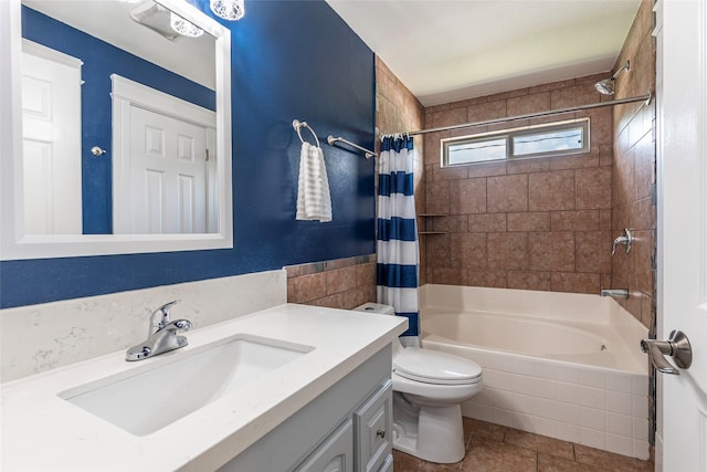 1017 Forest Rd, Clear Lake Shores, TX 77565 - bathroom with vanity and shower / bath combo with shower curtain