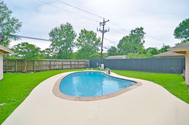 823 Timber Cove Dr, Seabrook, TX 77586 - view of pool with a fenced backyard and a patio area