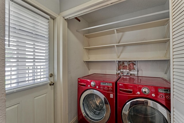 1437 Bowsprit Pt, Willis, TX 77318 - laundry room with washer and dryer