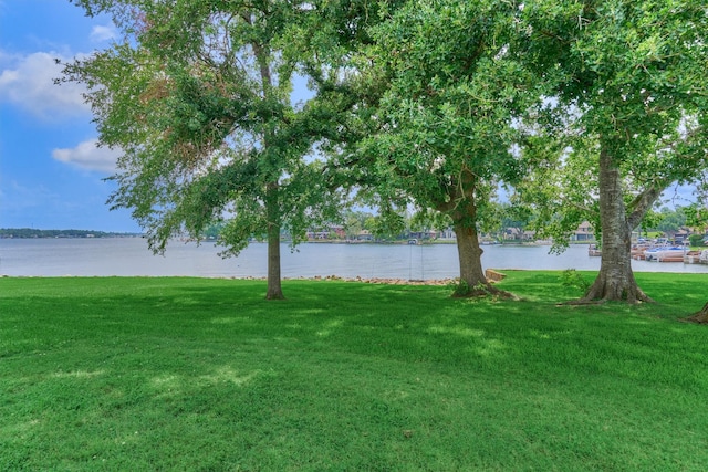 1437 Bowsprit Pt, Willis, TX 77318 - water view
