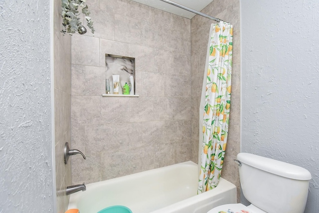 12469 Sharpview Dr Unit 2469, Houston, TX 77072 - bathroom featuring shower / tub combo and a textured wall