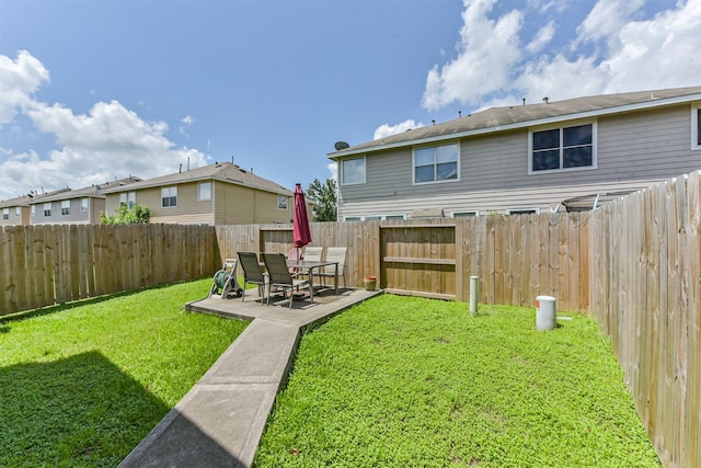6103 Yorkglen Manor Ln, Houston, TX 77084 - fenced backyard featuring a patio area