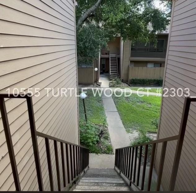 10555 Turtlewood Ct Unit 2303, Houston, TX 77072 - view of stairs