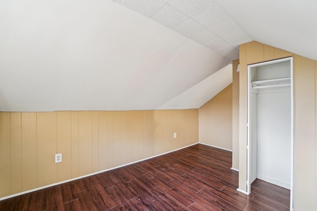 5302 Pine Ave, Pasadena, TX 77503 - bonus room with wood finished floors and lofted ceiling