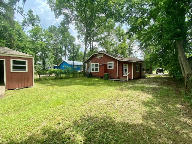 212 Harding Ave, Cleveland, TX 77327 - view of yard