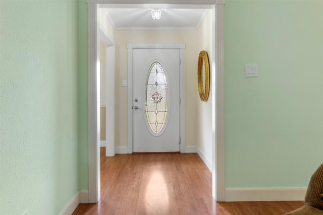 1418 Louisiana Ave, Pasadena, TX 77536 - foyer with crown molding and wood finished floors