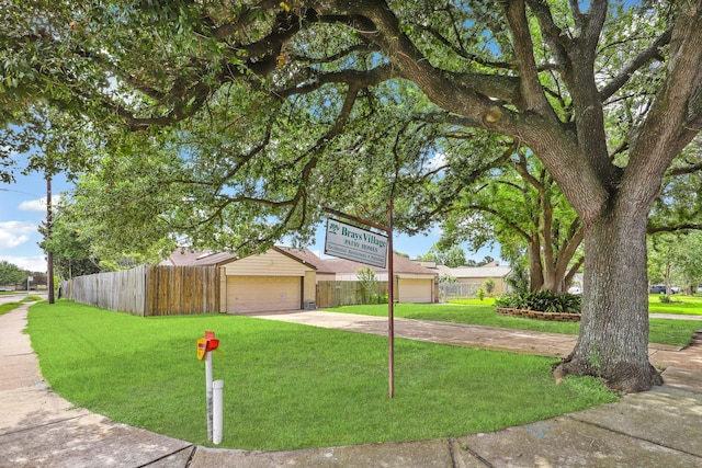 4103 Bugle Rd, Houston, TX 77072 - view of front facade featuring driveway