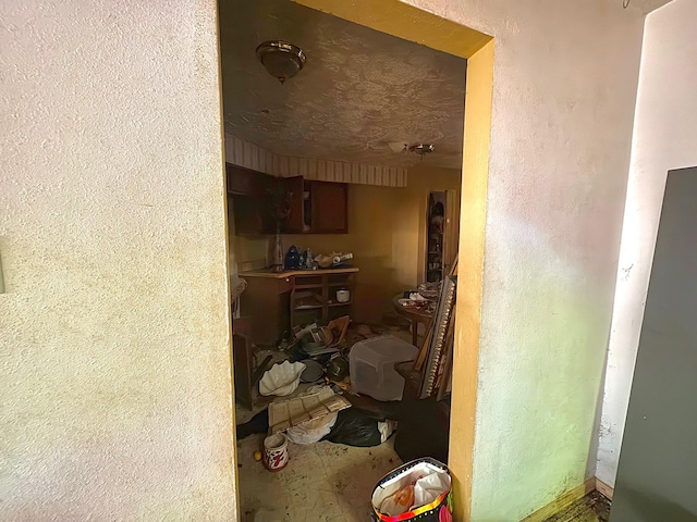 13314 N Thorntree Dr, Houston, TX 77015 - view of hallway