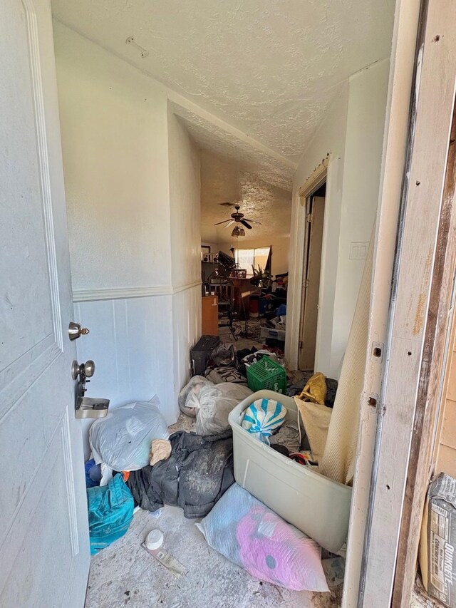 13314 N Thorntree Dr, Houston, TX 77015 - interior space featuring wainscoting