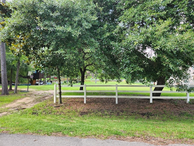 13396 Southshore Dr, Conroe, TX 77304