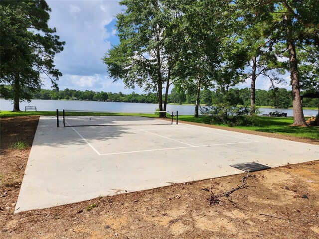 13396 Southshore Dr, Conroe, TX 77304