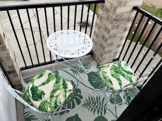 4739 Reed Rd Unit A, Houston, TX 77033 - view of balcony