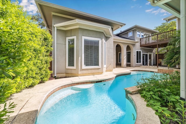 966 Bentwater Dr, Montgomery, TX 77356 - swimming pool with a patio area