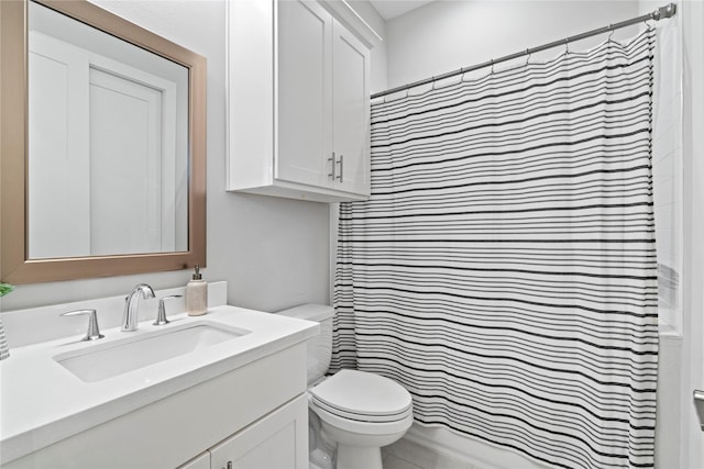 344 W 27th St, Houston, TX 77008 - bathroom featuring vanity, a shower with shower curtain, and a bath