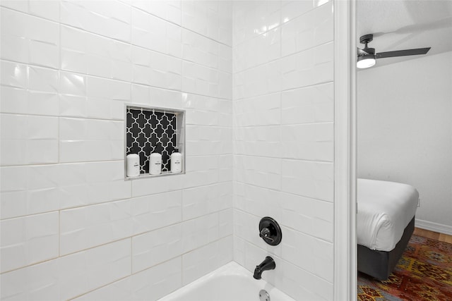 3404 Rosedale St, Houston, TX 77004 - ensuite bathroom featuring shower / bathtub combination and ceiling fan