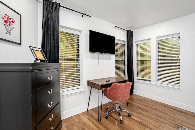 3404 Rosedale St, Houston, TX 77004 - office space featuring baseboards and light wood finished floors