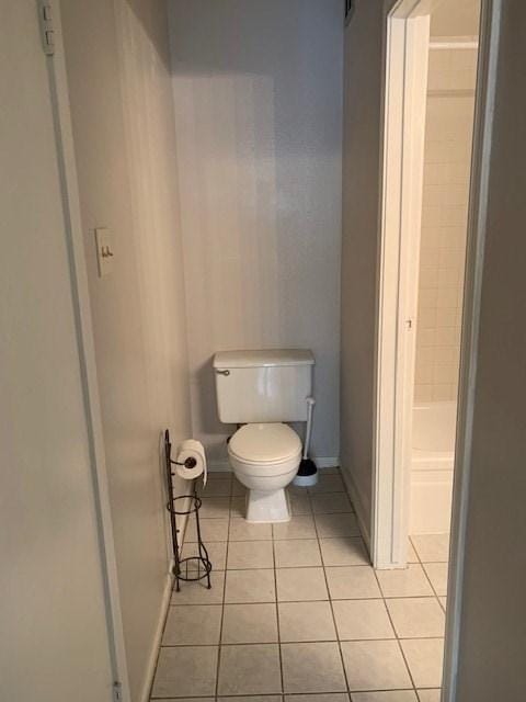 3100 Walnut Bend Ln Unit 113, Houston, TX 77042 - bathroom with tile patterned floors and a shower