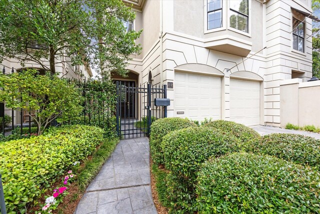2 S Briar Hollow Ln Unit 2, Houston, TX 77027 - photo 3