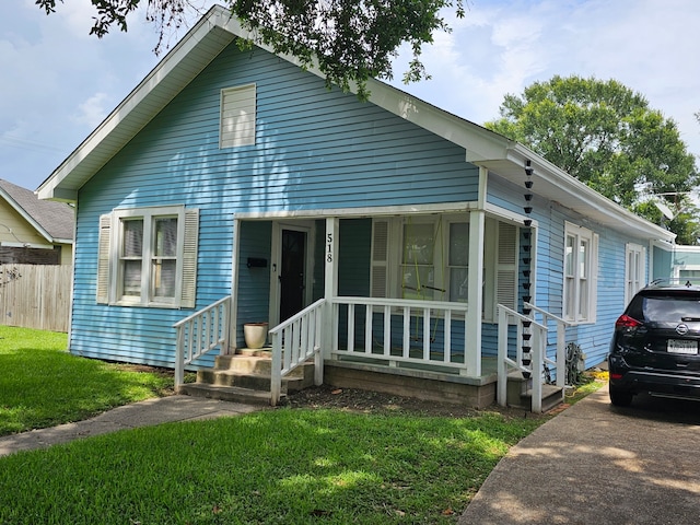 518 Bowie St, Liberty, TX 77575 - view of front of house