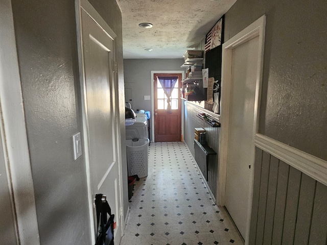 518 Bowie St, Liberty, TX 77575 - laundry room featuring light flooring and washer and dryer