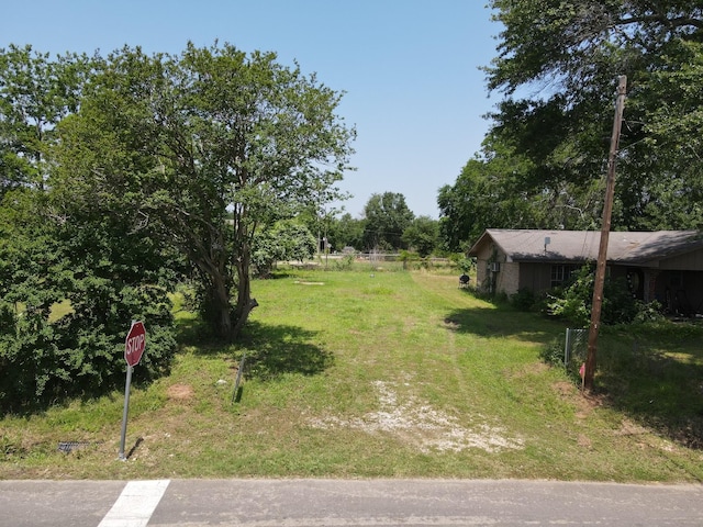 812 W Trinity St, Madisonville, TX 77864