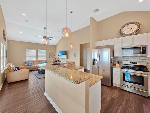 1104 Chapmans Pt, Crystal Beach, TX 77650 - photo 31