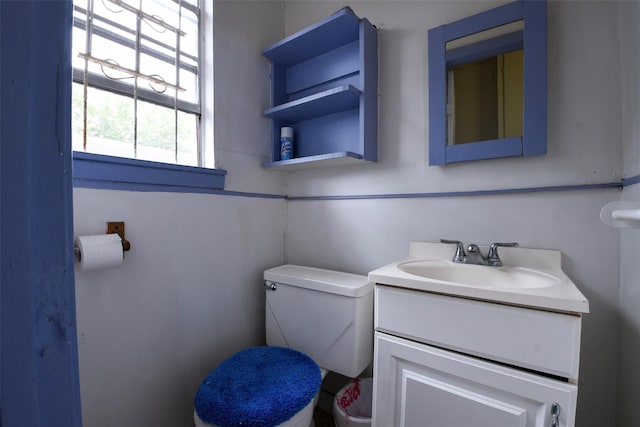 3614 Billingsley St, Houston, TX 77009 - bathroom featuring vanity and toilet